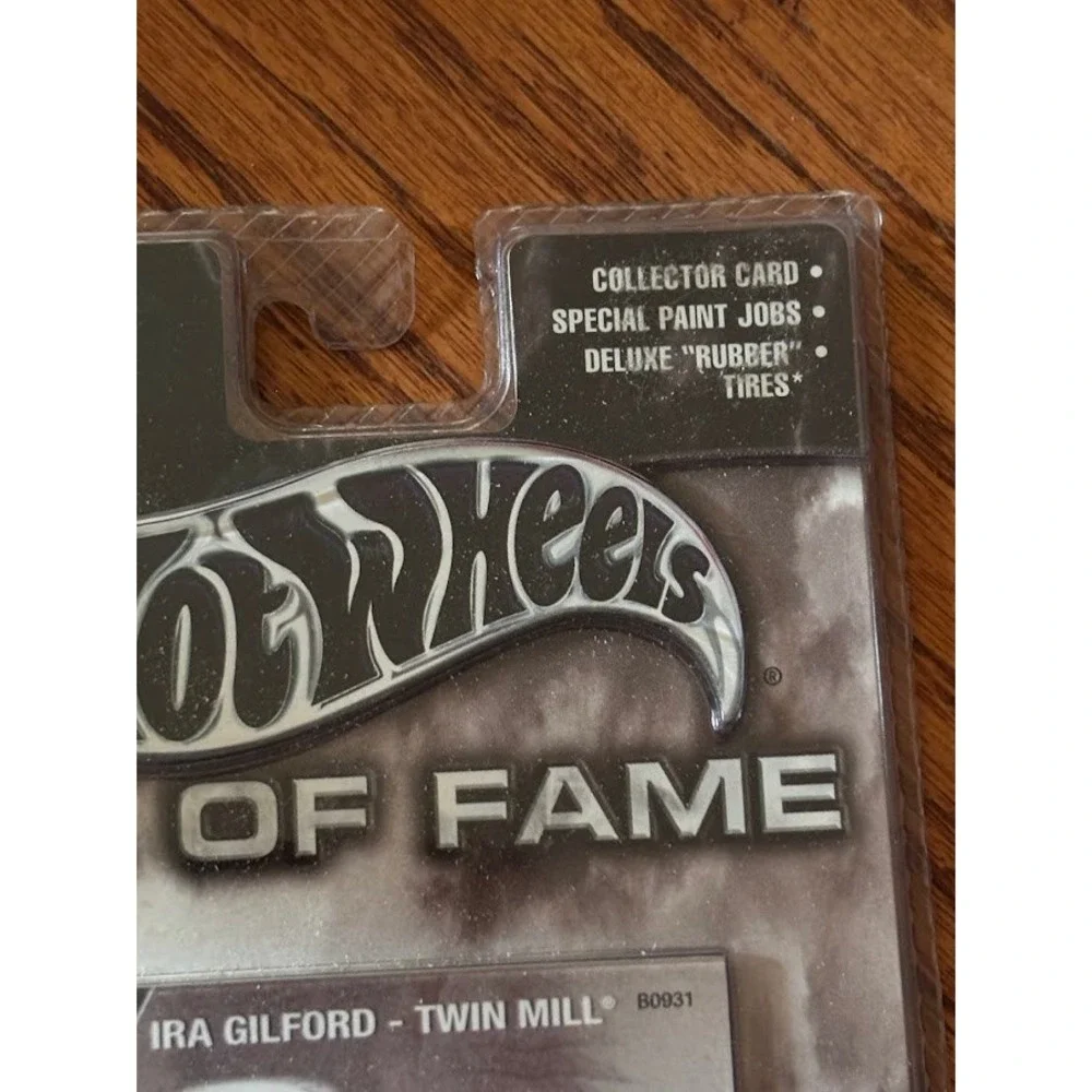 Hot Wheels Hall of Fame Legends Ira Gilford Twin Mill Pink B0931 Real Riders